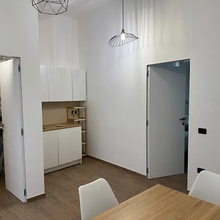 Piter House Apartamento