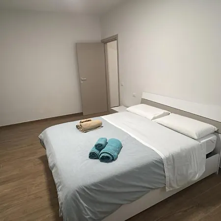 Apartment Piter House - Luxury & Private Parking *